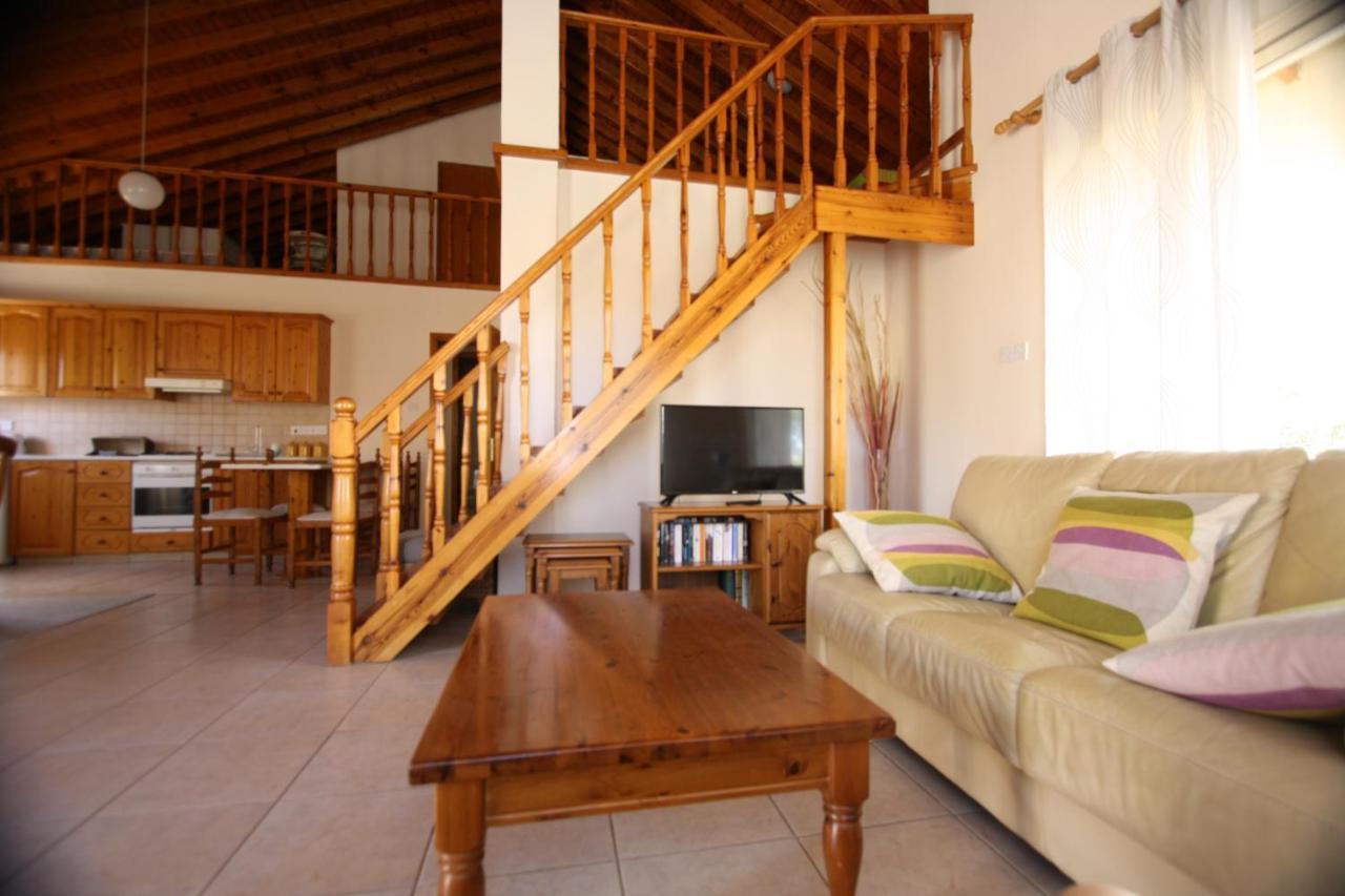 Hilltop Chalet Pissouri Esterno foto